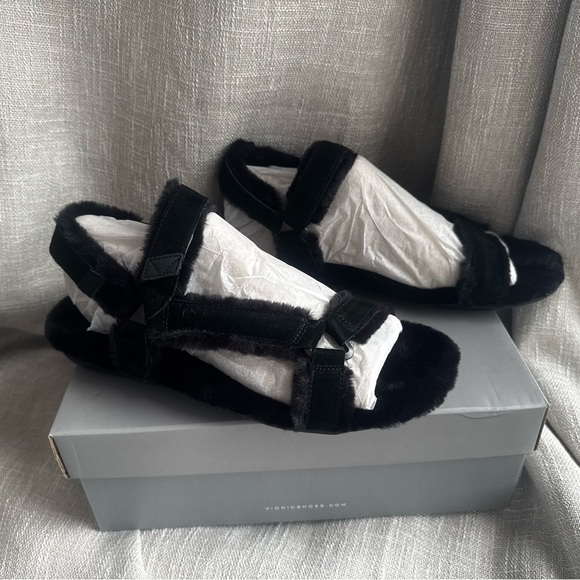 VIONIC VIVA FAUX FUR CASUAL STRAP SANDALS Size 11 $79.95 - Picture 5 of 10